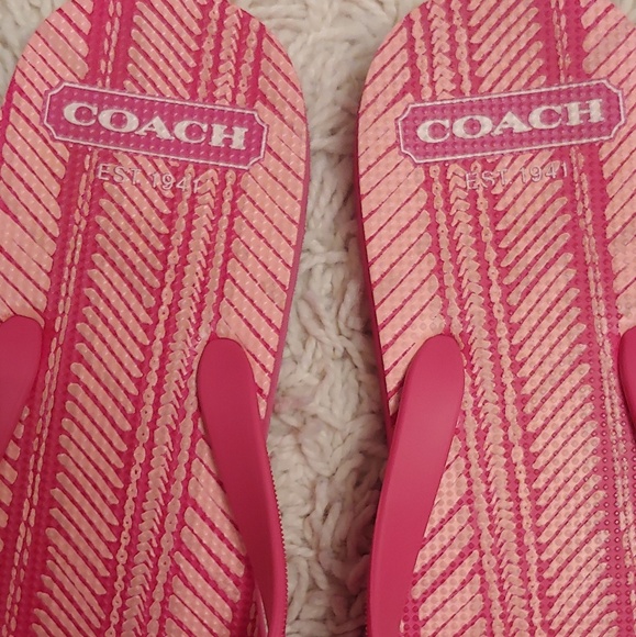 Coach Flip-flops 9-10 - Picture 3 of 4